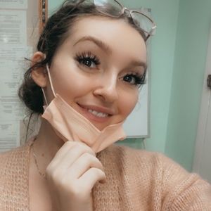 Meet your Posher, Ashlee